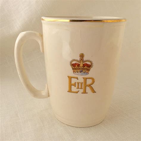 queen elizabeth coronation mug