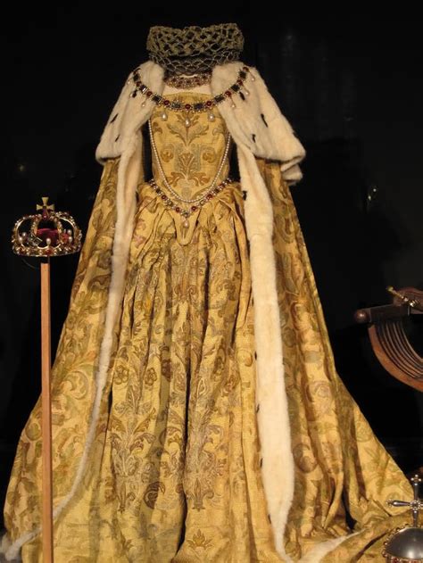 queen elizabeth i coronation dress