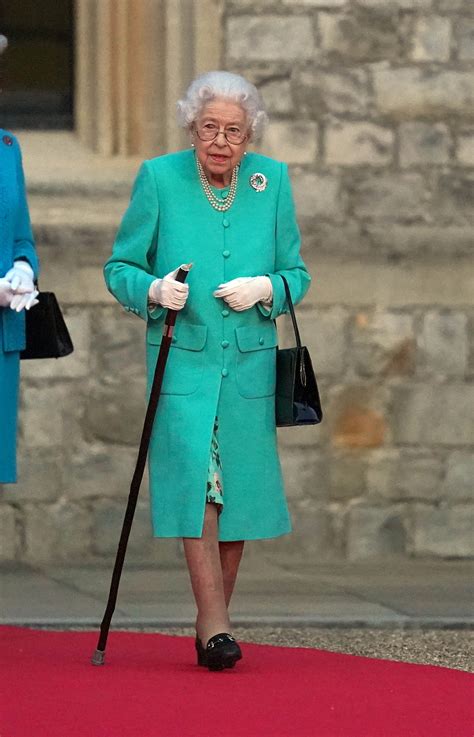 The Queen reveals brand new hairstyle OK! Magazine