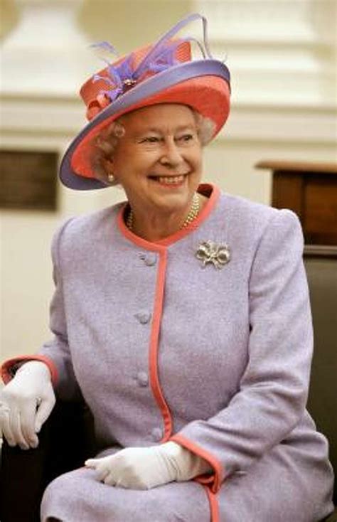 queen elizabeth queen at what age