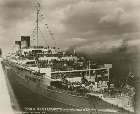 queen elizabeth ship 1945