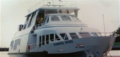 queen harbor yacht and charter