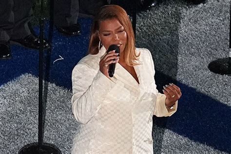 queen latifah singing the national anthem