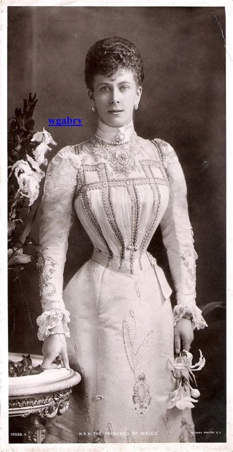 queen mary of england 1900