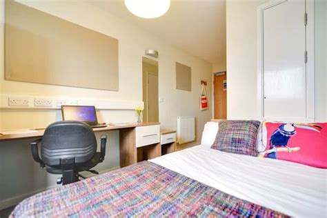 queen mary university accommodation fees