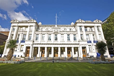 queen mary university of london