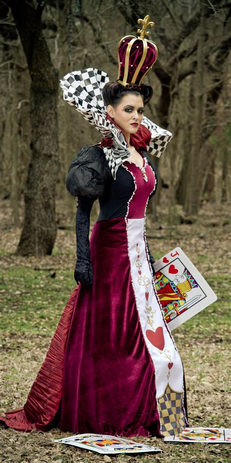 queen of hearts alice in wonderland costume