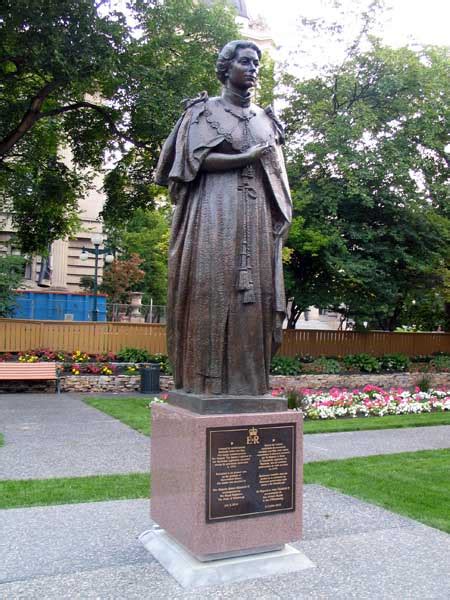 Queen Statue Manitoba