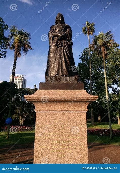 queen victoria statue new zealand