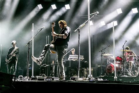 queens of the stone age tour canada