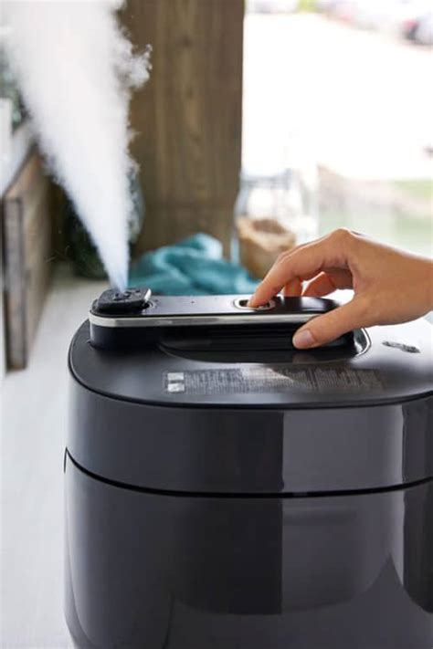 Quick Cooker Red Button