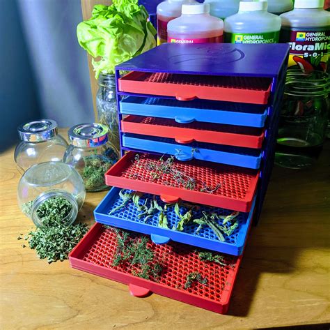 Quick Grow Herb Dryer
