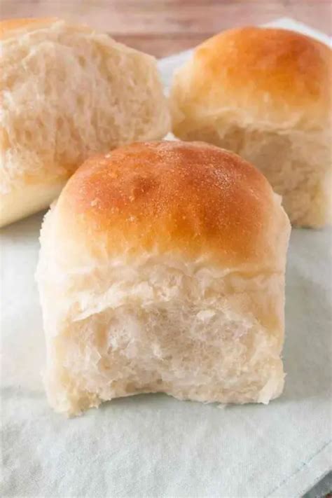 Quick Rising Dinner Rolls