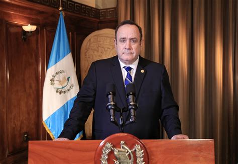 quien es el presidente actual de guatemala