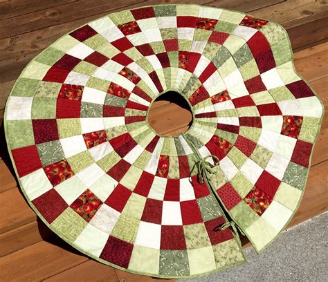 quilted christmas tree skirt patterns