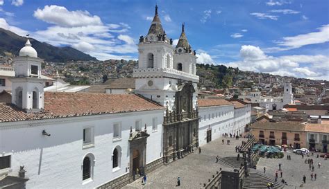 quito tour guide