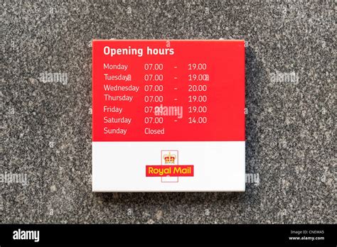 qvb post office opening hours