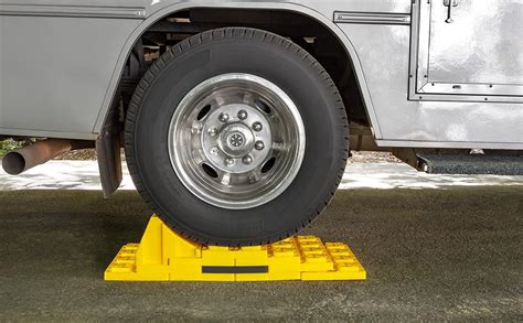 Camco 21023 FasTen 4x2 RV Leveling Block For Dual Tires Interlocking Design Allows Stacking To