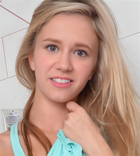 Unveiling the Style Icon: Rachel James' Secrets to Timeless Fashion