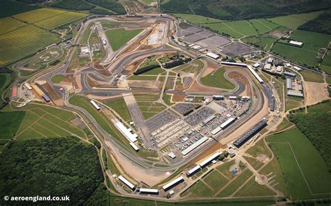 racing tracks in england
