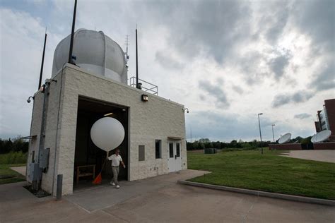 Radiosonde Building