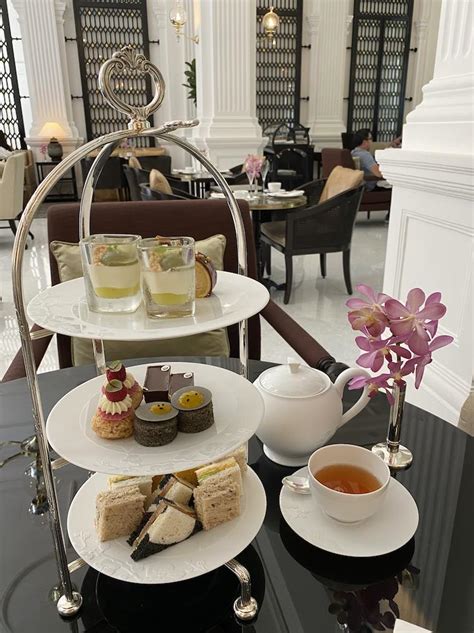 raffles hotel singapore afternoon tea