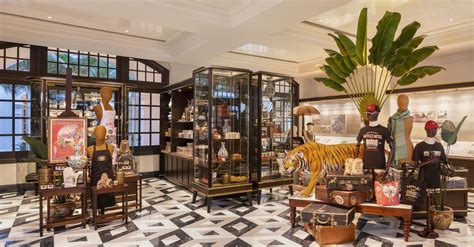 raffles hotel singapore shop