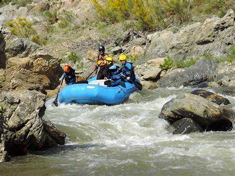 Rafting en Granada, disfruta con nosotros de este deporte de aventura