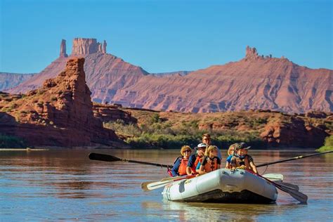 "MoabColoradoRiverrafting_courtesy_700v" Utah National Park Trips