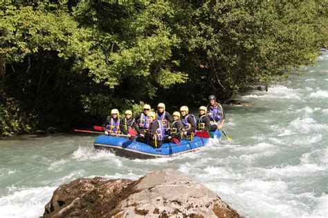 How To Dress For River Rafting In A Good Way HoyeseSpecial