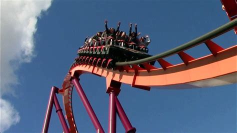Raging Bull drop hill Picture of Six Flags Great America, Gurnee