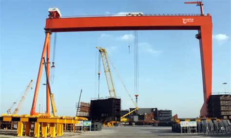 Rail Mounted Definition