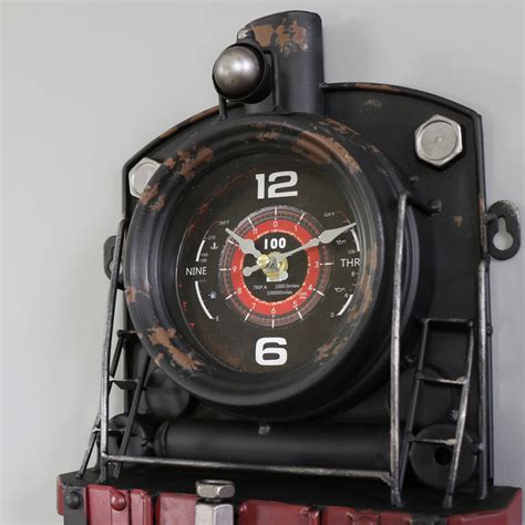 serverkit.org:railroad wall clock