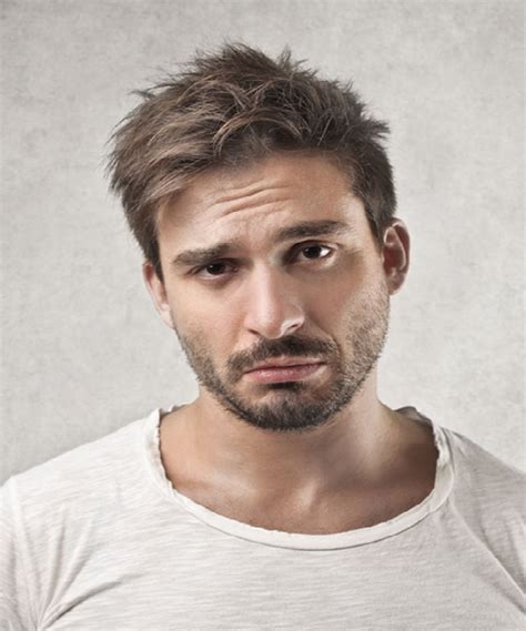 Rambut Bercabang Pria: Rahasia Atasi Rambut Rusak untuk Penampilan Maksimal