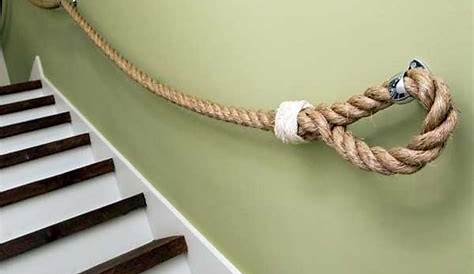 Une Rampe d'Escalier DIY Originale Avec Une Corde Marine.