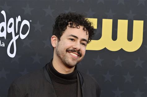 ramy youssef to host snl when