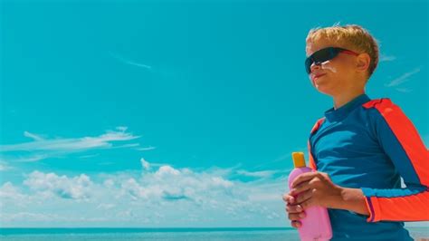 Rash Guard Vs Sunscreen