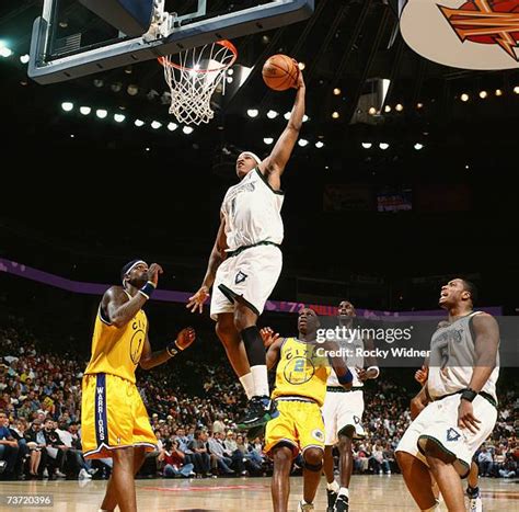 Rashad McCants dunking in an NBA game