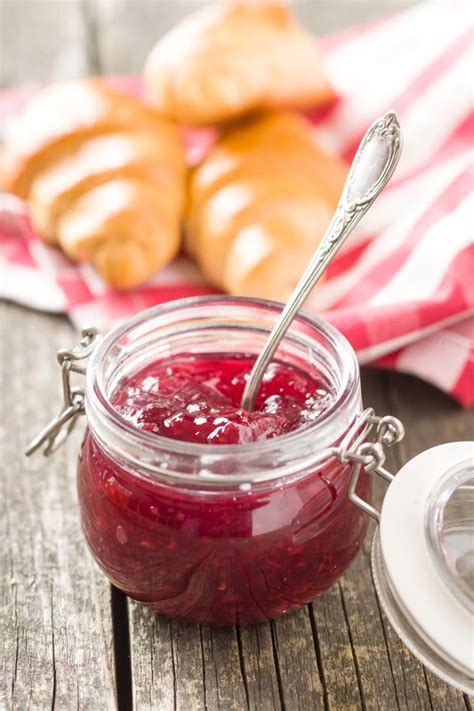 Raspberry Jam Using Green Tomatoes