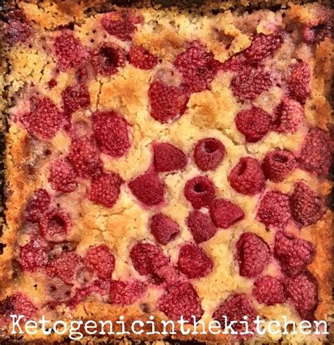 Raspberry Keto Cobbler