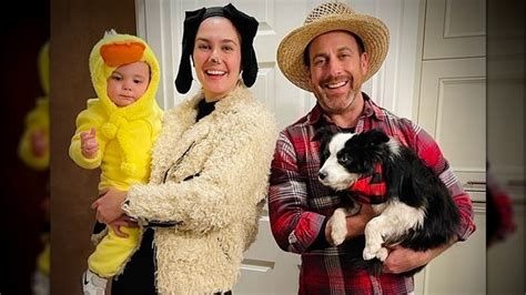 Ray Galleti: Unleashing Creative Genius in Modern Art Scene