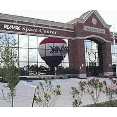 re max space center clear lake