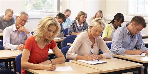 reading university courses for adults