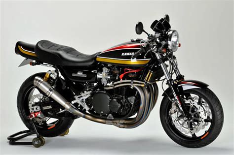 Real Complete Machine