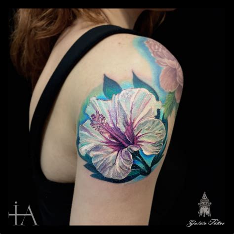 hibiscus tattoo Flowers Hibiscus tattoo, Realistic flower tattoo
