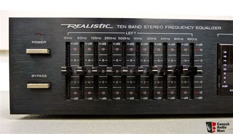 Realistic Model 312000A 10 Band x 2 Stereo Equalizer w/Adjustable L/R