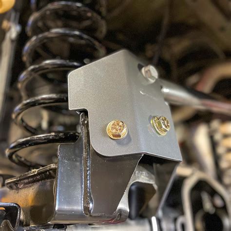 Rear Track Bar Relocation Bracket