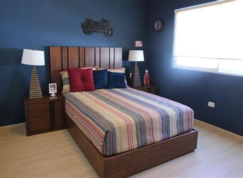 Recamara Azul Con Rojo