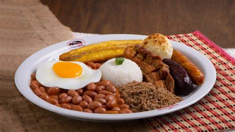 receta de bandeja paisa