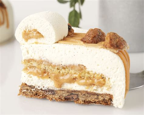 Image montrant les étapes de préparation d'un entremet cookie